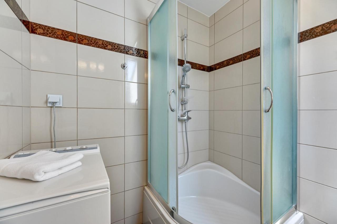 Grand Apartments - Orion Apartment Nearby Monte Cassino Street Сопот Экстерьер фото