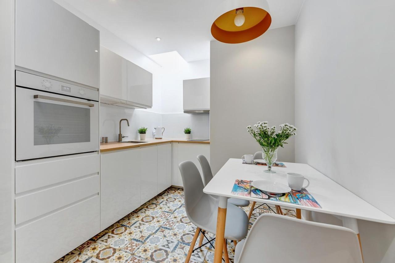 Grand Apartments - Orion Apartment Nearby Monte Cassino Street Сопот Экстерьер фото